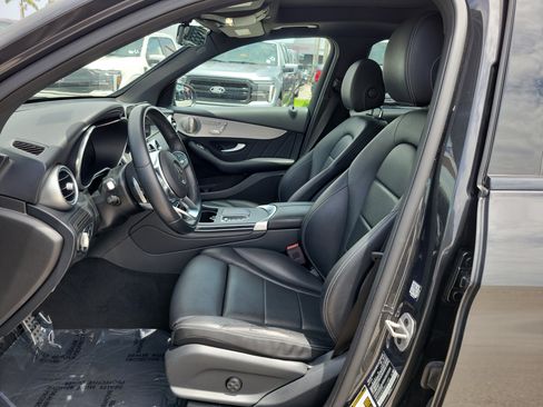 Used 2021 Mercedes-Benz GLC 300 image 11