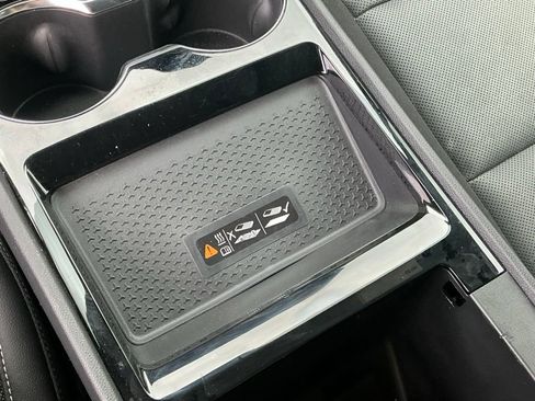 Used 2024 Chevrolet Blazer EV LT AWD/4WD image 46