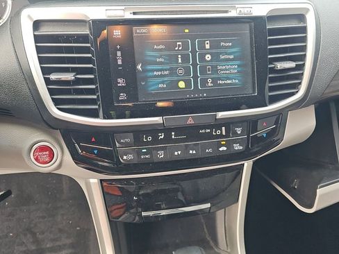 Used 2017 Honda Accord EX-L image 11