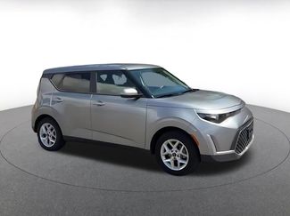 Used 2025 Kia Soul LX w/ LX Technology Package FWD video 2