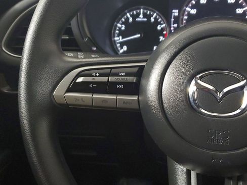 Used 2022 MAZDA MAZDA3 s FWD image 10