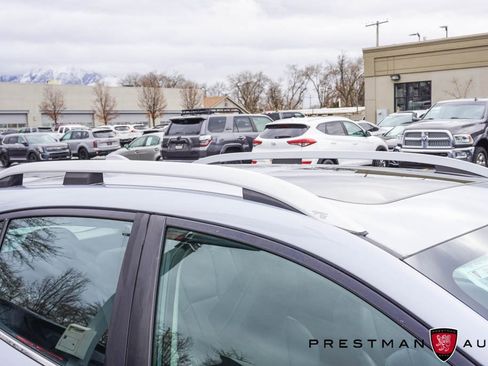 Used 2020 Subaru Impreza 2.0i Limited image 14