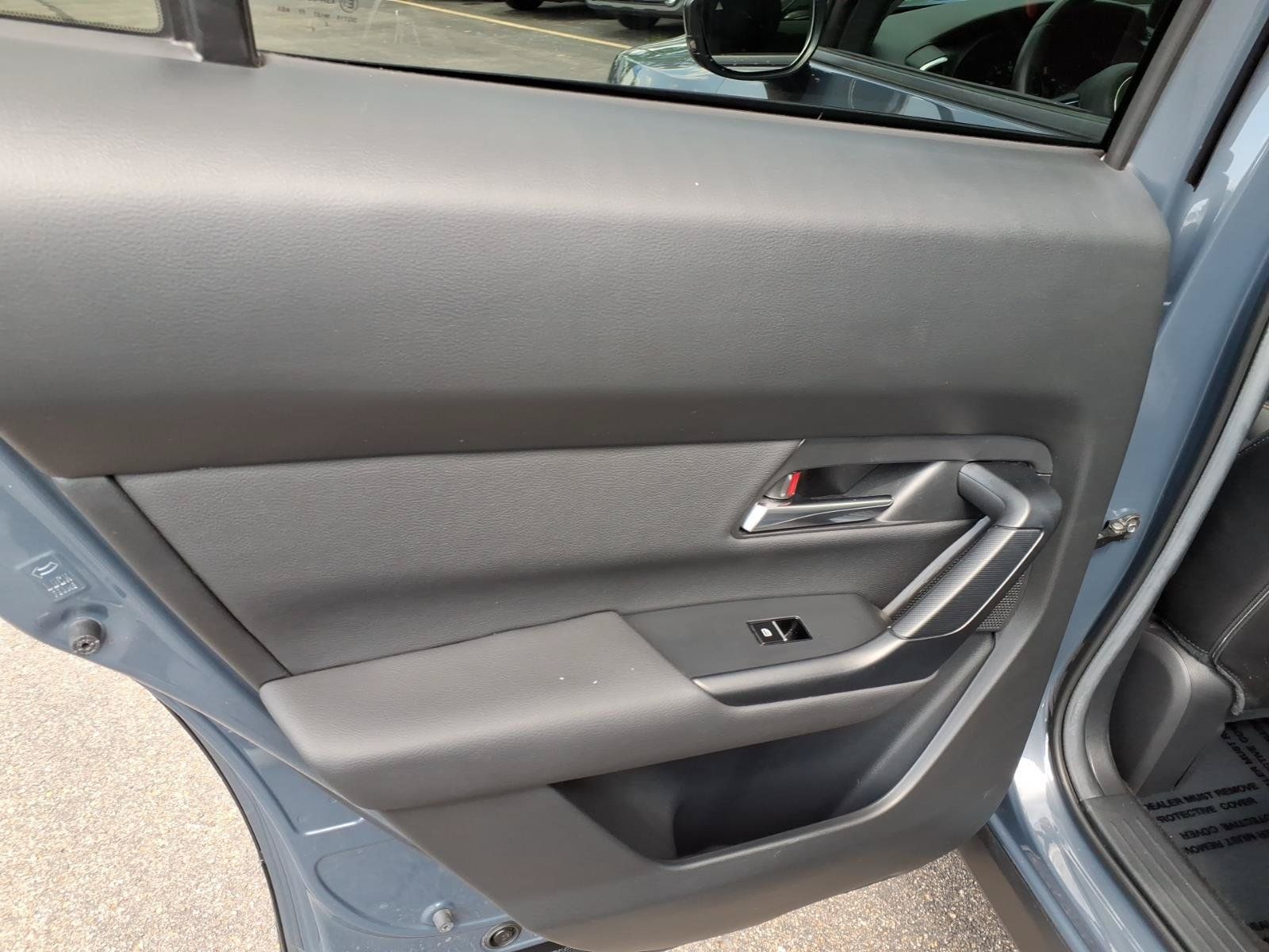 Used 2025 MAZDA CX-50 AWD 2.5 S w/ Premium Plus Pkg image 8