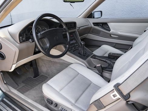 Used 1992 BMW 850i image 2