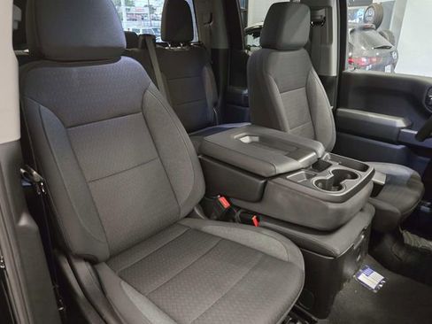 Certified 2024 Chevrolet Silverado 1500 Custom image 13