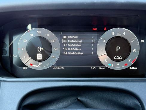 Certified 2026 Land Rover Range Rover Velar Dynamic SE image 29