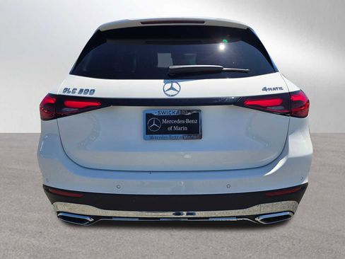 Used 2026 Mercedes-Benz GLC 300 4MATIC image 4