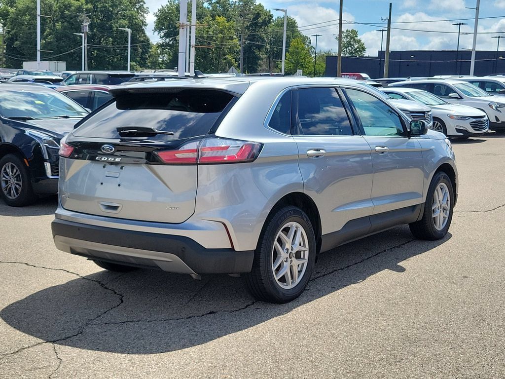 Used 2024 Ford Edge SEL AWD/4WD image 4