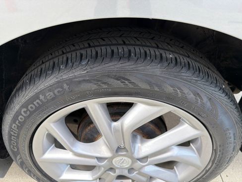 Used 2013 Nissan Sentra SR FWD image 10