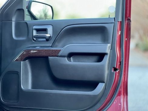 Used 2015 GMC Sierra 1500 SLE w/ SLE Value Package image 23