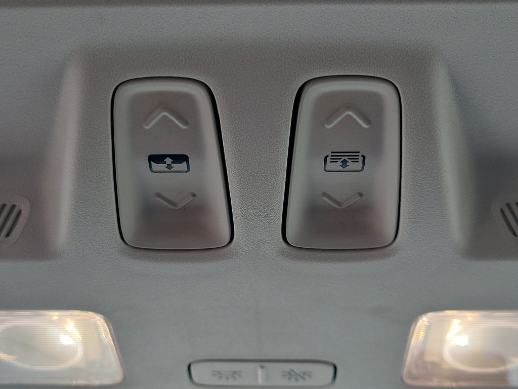 Used 2024 Ford Escape Active w/ Tech Pack #1 AWD/4WD image 32