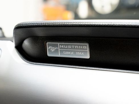 Used 2015 Ford Mustang Premium image 22