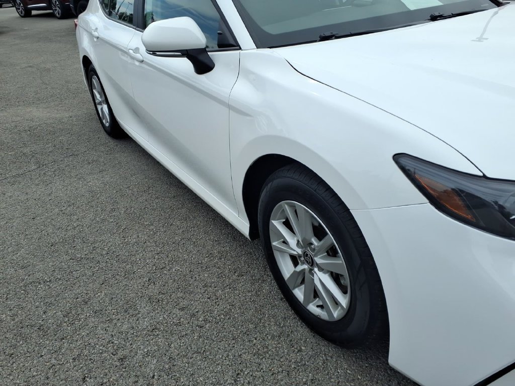 Used 2025 Toyota Camry LE FWD image 16