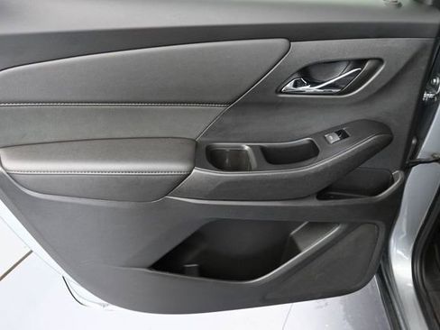 Used 2023 Chevrolet Traverse High Country w/ LPO, Floor Liner Package FWD image 32