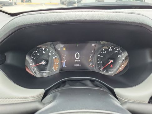 Used 2024 Jeep Compass Limited w/ Sun and Sound Group image 10