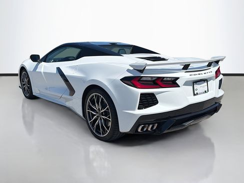 Used 2025 Chevrolet Corvette Stingray Premium Conv w/ Z51 Performance Package image 3