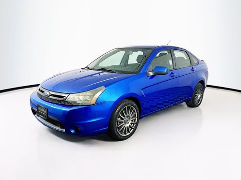 Used 2011 Ford Focus SES w/ 401A Rapid Spec Order Code FWD image 3