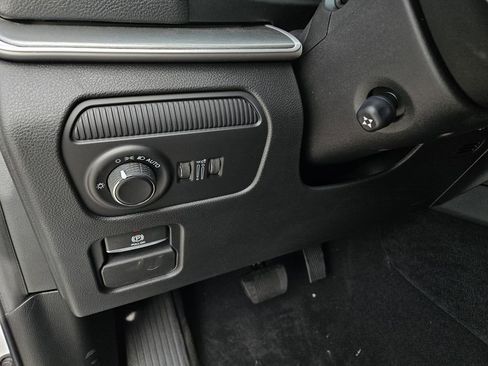 New 2026 Jeep Grand Wagoneer 4WD image 15