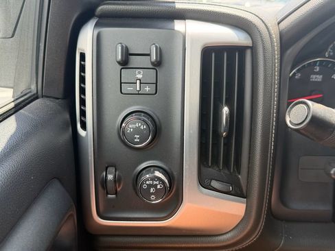 Used 2017 GMC Sierra 1500 SLE w/ Texas SLE Value Package AWD/4WD image 27