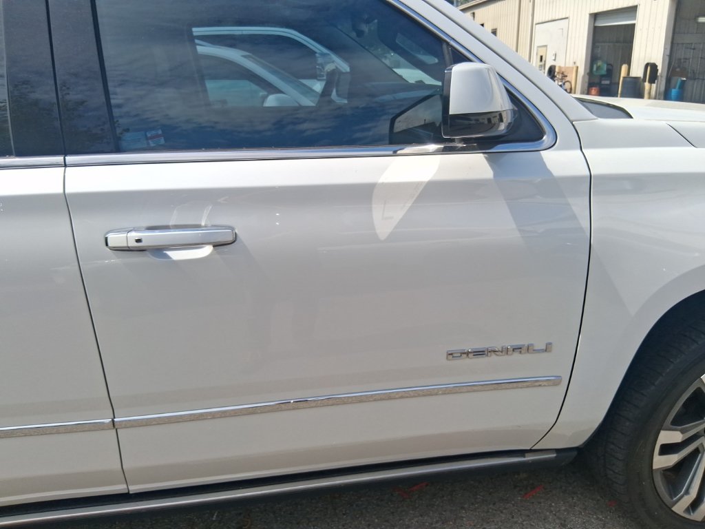 Used 2018 GMC Yukon Denali w/ Denali Ultimate Package AWD/4WD image 9