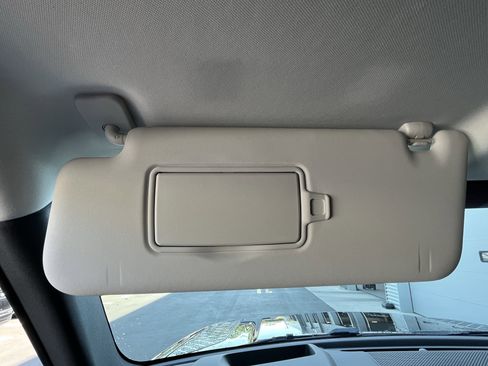 Used 2024 Land Rover Defender 130 S image 24