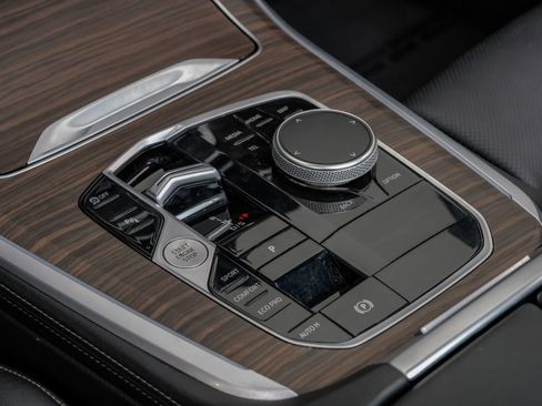 Used 2024 BMW X5 sDrive40i w/ M Sport Package image 31