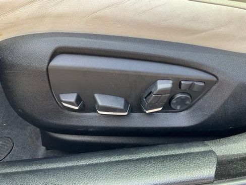 Used 2015 BMW 550i Sedan RWD image 6