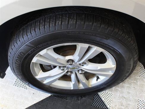 Used 2010 Chevrolet Equinox LT w/ Cargo Management Package image 17