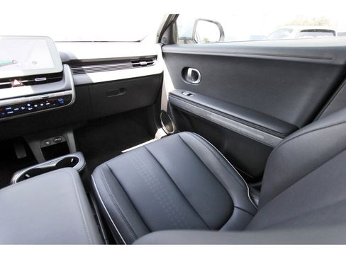 Used 2023 Hyundai Ioniq 5 SEL image 12