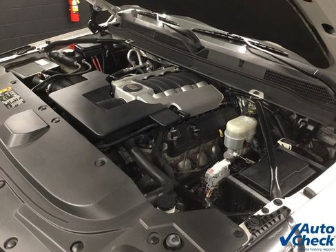 Used 2017 Cadillac Escalade Premium Luxury image 45