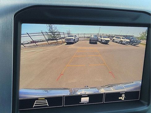 Used 2020 GMC Sierra 1500 SLT AWD/4WD image 18