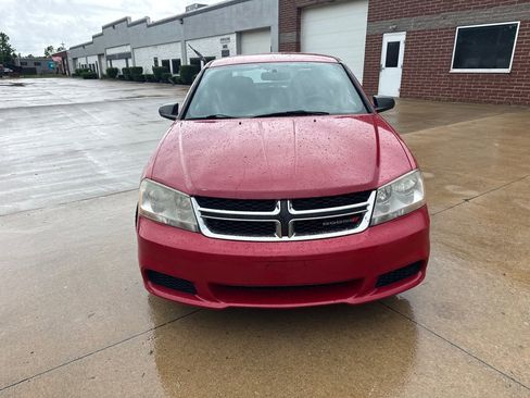 Used 2013 Dodge Avenger SE FWD image 2