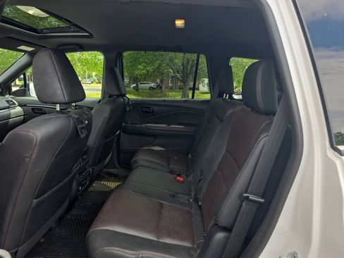 Certified 2024 Honda Passport Black Edition image 26