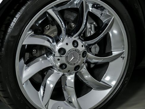 Used 2005 Mercedes-Benz SLR image 16