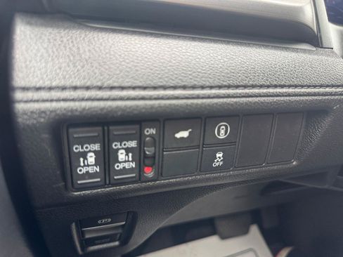 Used 2023 Honda Odyssey EX-L image 19