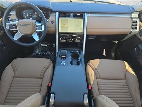 New 2026 Land Rover Discovery Limited Edition image 9