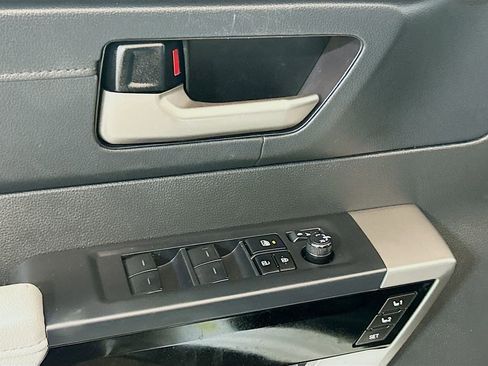 Used 2024 Toyota Tundra Limited image 15