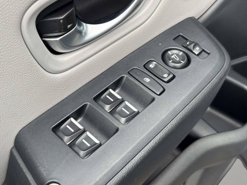Used 2023 Honda Pilot Touring image 24