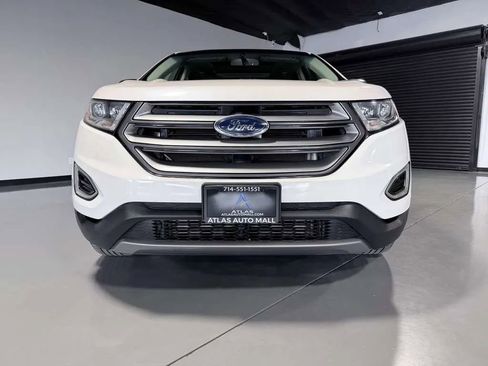 Used 2018 Ford Edge SEL w/ Equipment Group 201A FWD image 2