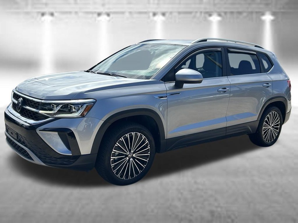 Certified 2023 Volkswagen Taos SEL AWD/4WD image 3
