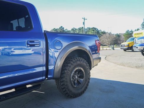Used 2017 Ford F150 Raptor w/ Equipment Group 802A Luxury image 35