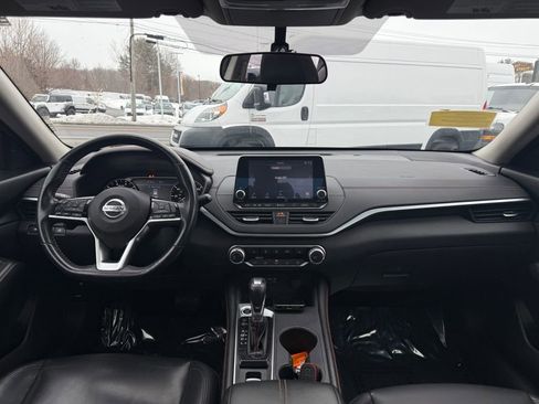 Used 2019 Nissan Altima 2.5 SR w/ SR Premium Package image 18