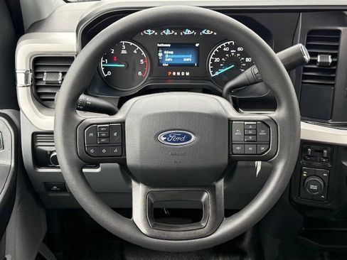 New 2025 Ford F550 4x4 Crew Cab Super Duty image 28