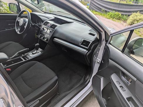 Used 2013 Subaru Crosstrek 2.0i Premium AWD/4WD image 11
