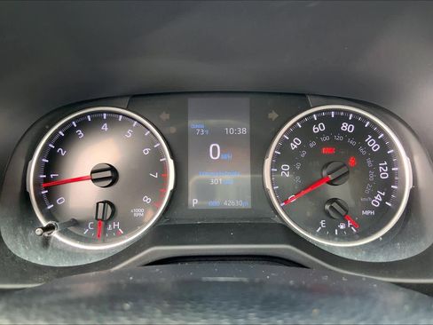 Used 2021 Toyota RAV4 LE FWD image 26