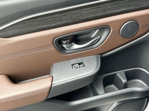 New 2026 Honda Pilot Touring image 16