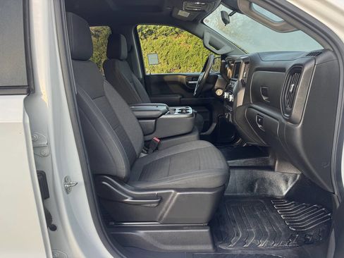 Used 2021 GMC Sierra 1500 2WD Double Cab w/ Convenience Package image 12