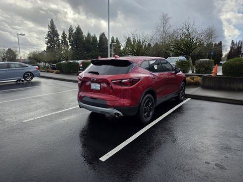 Used 2021 Chevrolet Blazer LT w/ LPO, Black Accent Package image 4