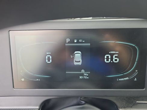Used 2025 Kia Sportage LX FWD image 15
