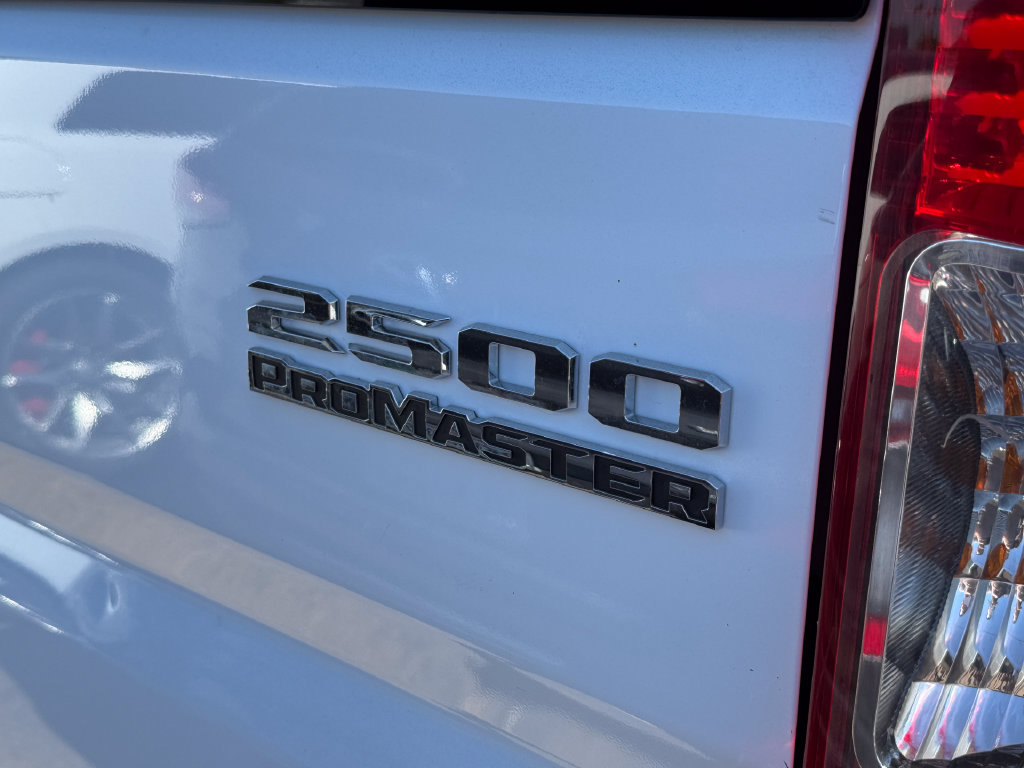 Used 2025 RAM ProMaster 2500 w/ U-Haul Equipment Group FWD image 24